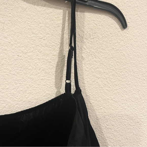 Maeve black velvet size large camisole top cross cut out in front - Picture 6 of 11